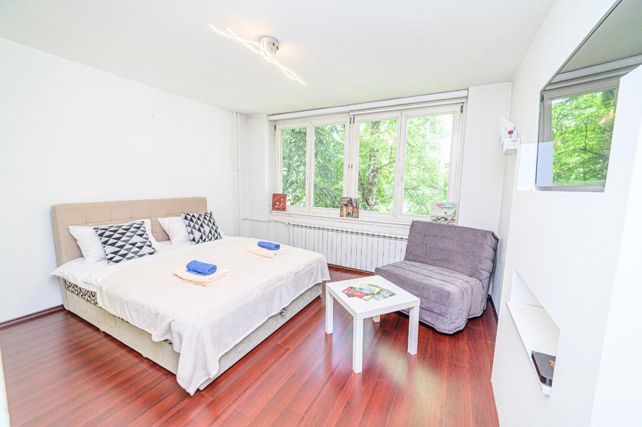Beautiful Cozy Studio Close To City Center Apartment Sarajevo Bagian luar foto