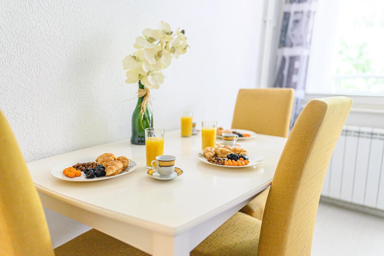 Beautiful Cozy Studio Close To City Center Apartment Sarajevo Bagian luar foto